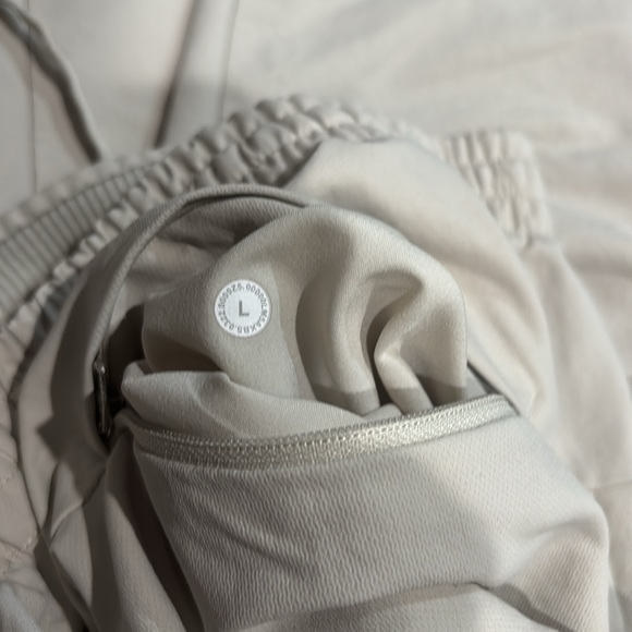 Lululemon New Venture Trouser Large - Picture 4 of 4